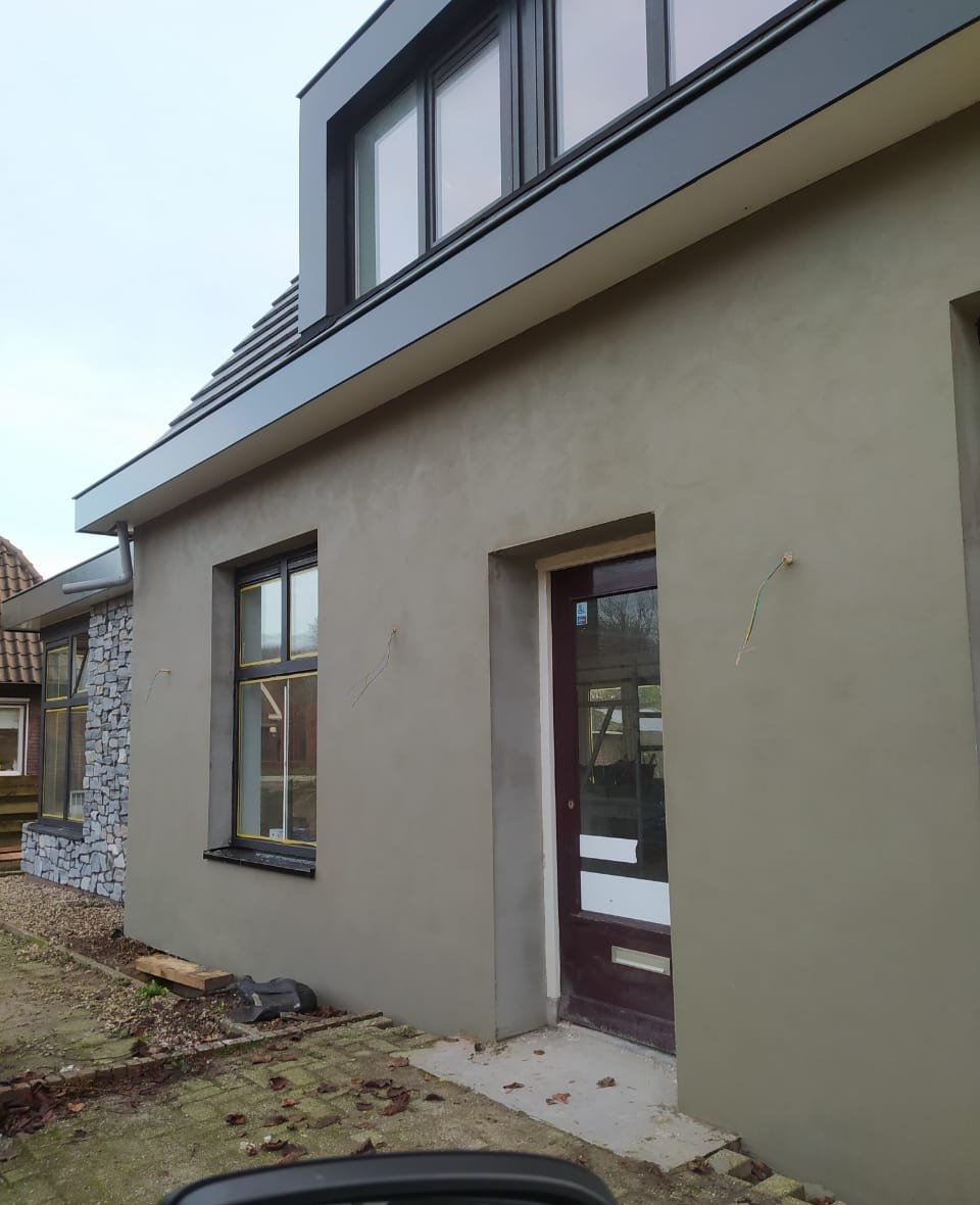 Stucwerk — Strakke wanden en plafonds